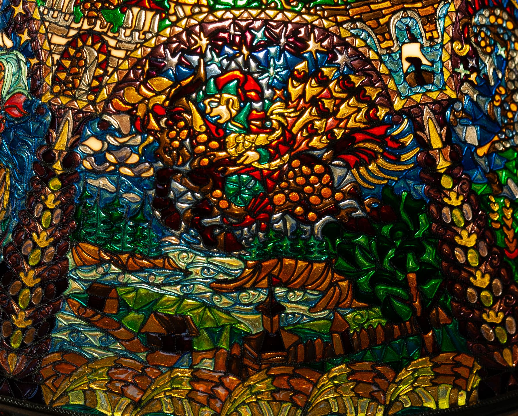 Фрагмент абажура витражной лампы, третий сюжет с пойманной для Царя Жар-птицей.